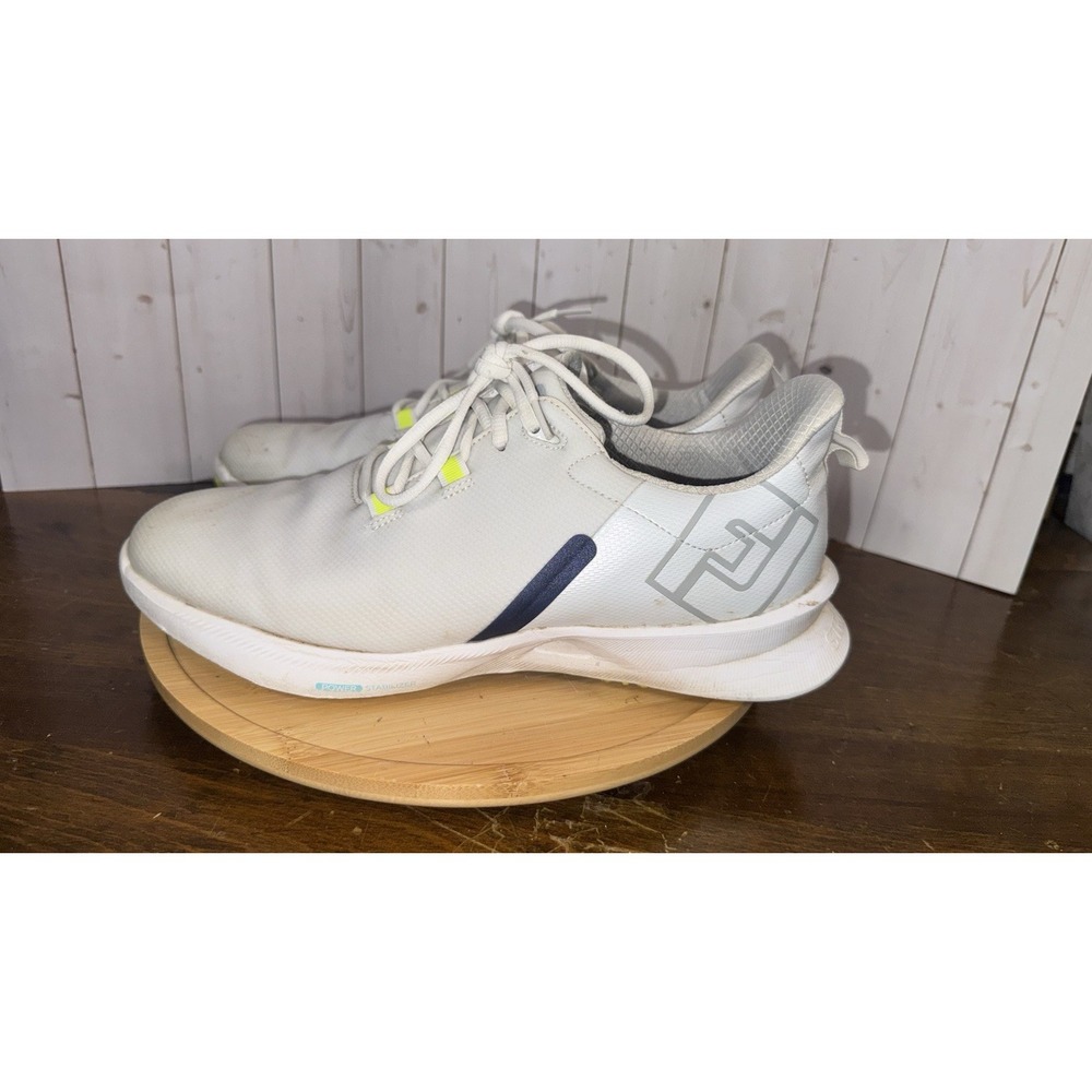 FootJoy Fuel Golf Shoes White Athletic FJ Spikeless 55440 Mens Size 10.M